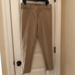 NEARLY NEW LOFT SKINNY ANKLE PANT; SIZE 8 REGULAR